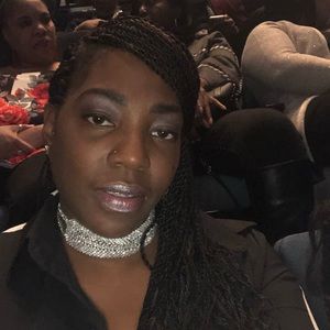 Meet your Posher, Yolanda